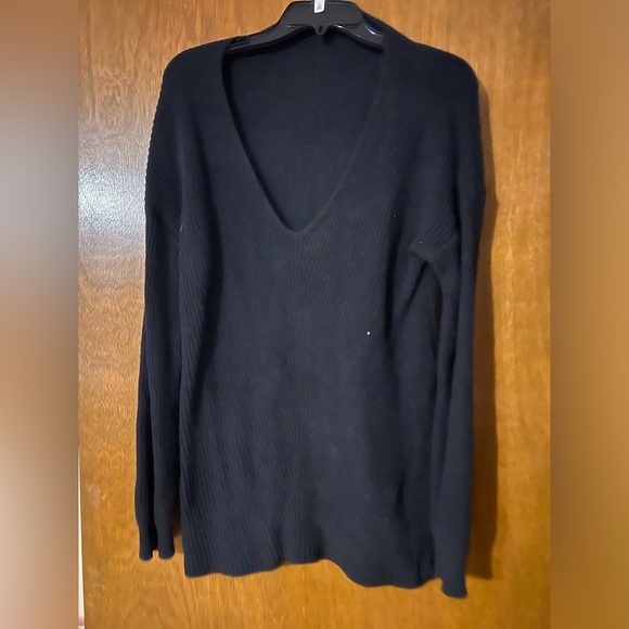 bp Sweaters - black ribbed v neck sweater